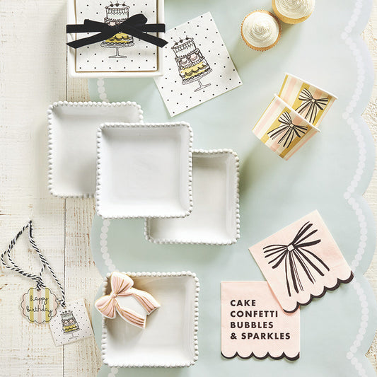 Scalloped Cocktail Napkins - Pink Bow