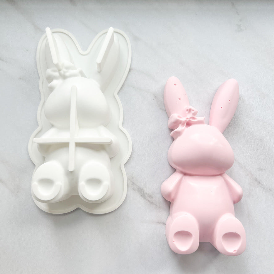 BUNNY WITH BOW BREAKABLE MOLD