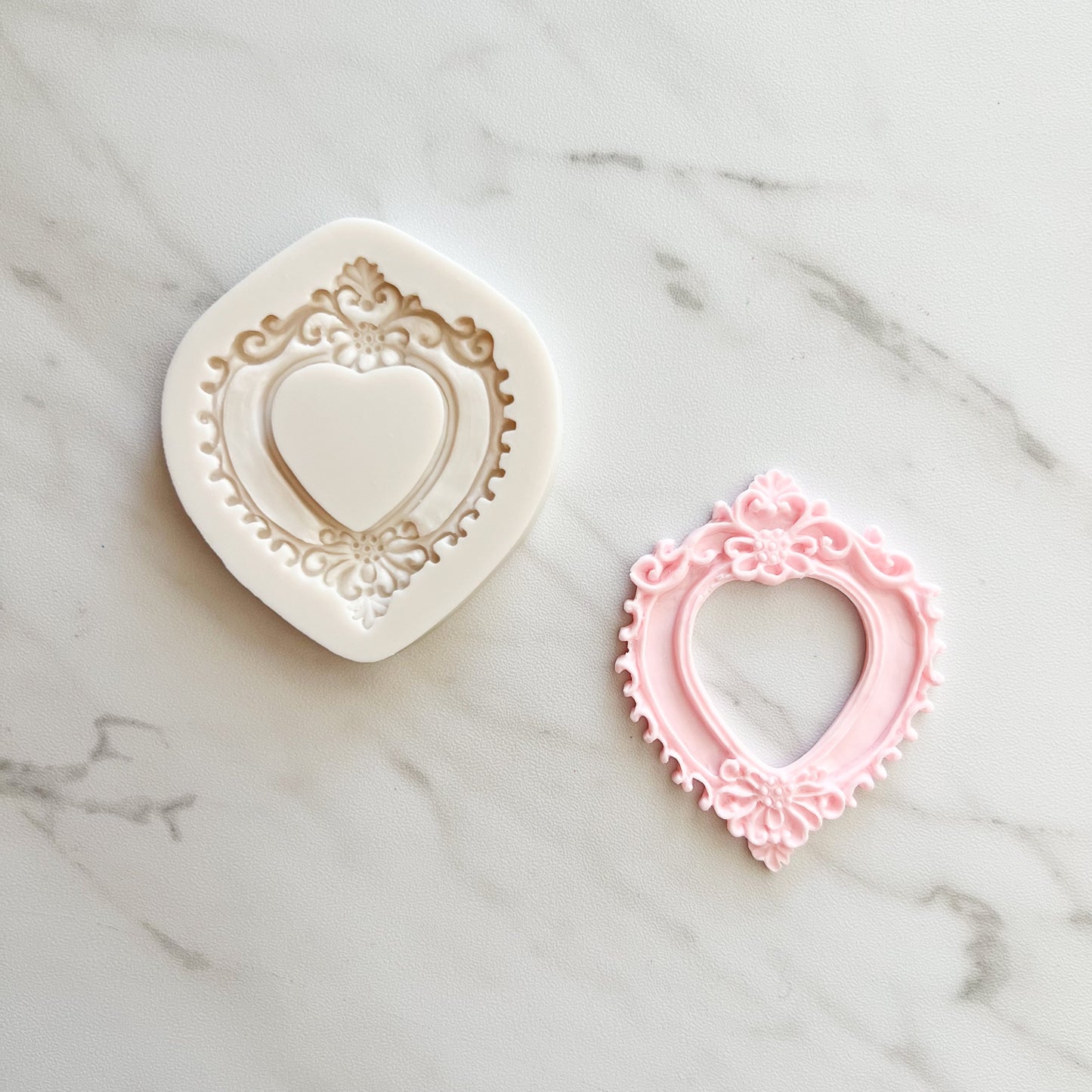 FANCY HEART FRAME MOLD