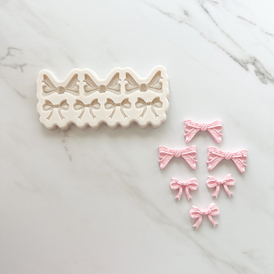 DECORATED BOW VARIETY MOLD