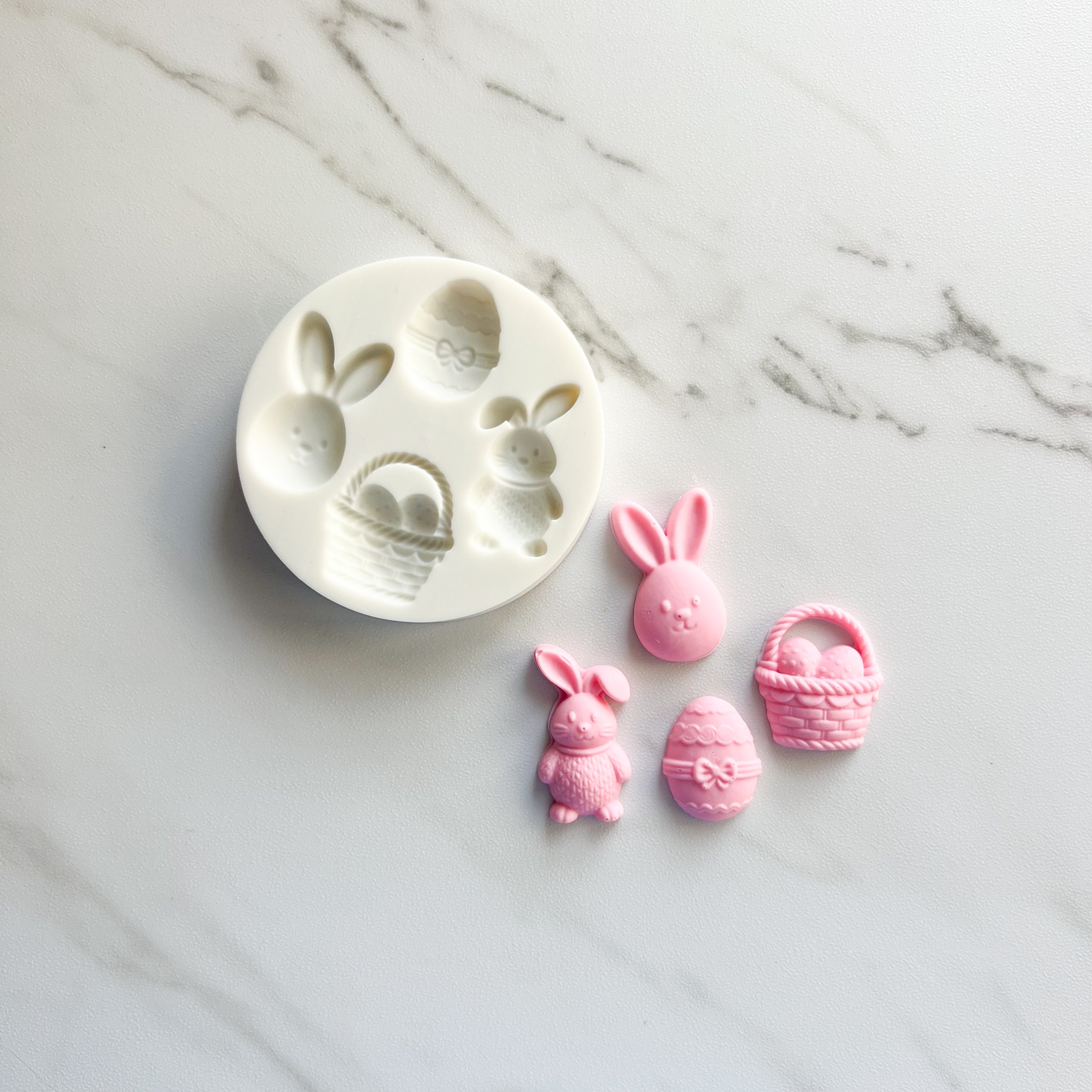BUNNIES AND EGGS MOLD