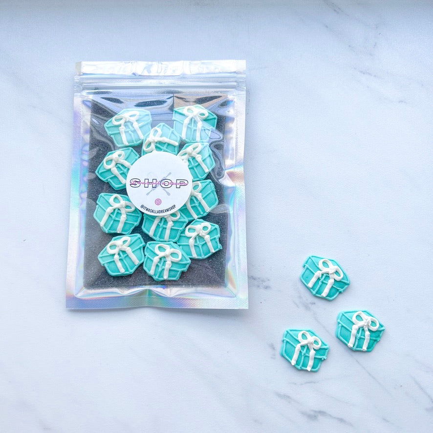 LITTLE BLUE BOX EDIBLE DECORATIONS