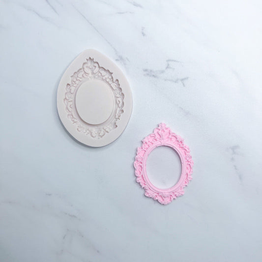 LARGE VICTORIAN OVAL FRAME