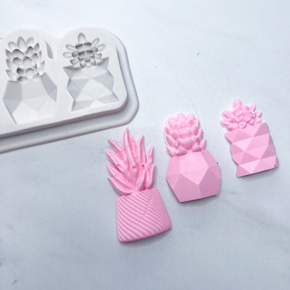 PLANT TRIO MOLD