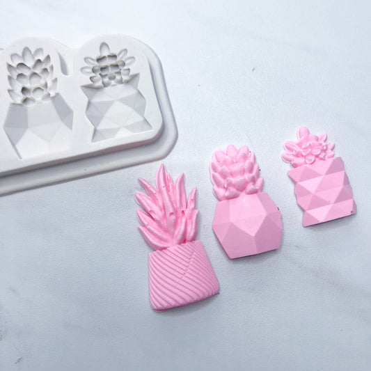 PLANT TRIO MOLD