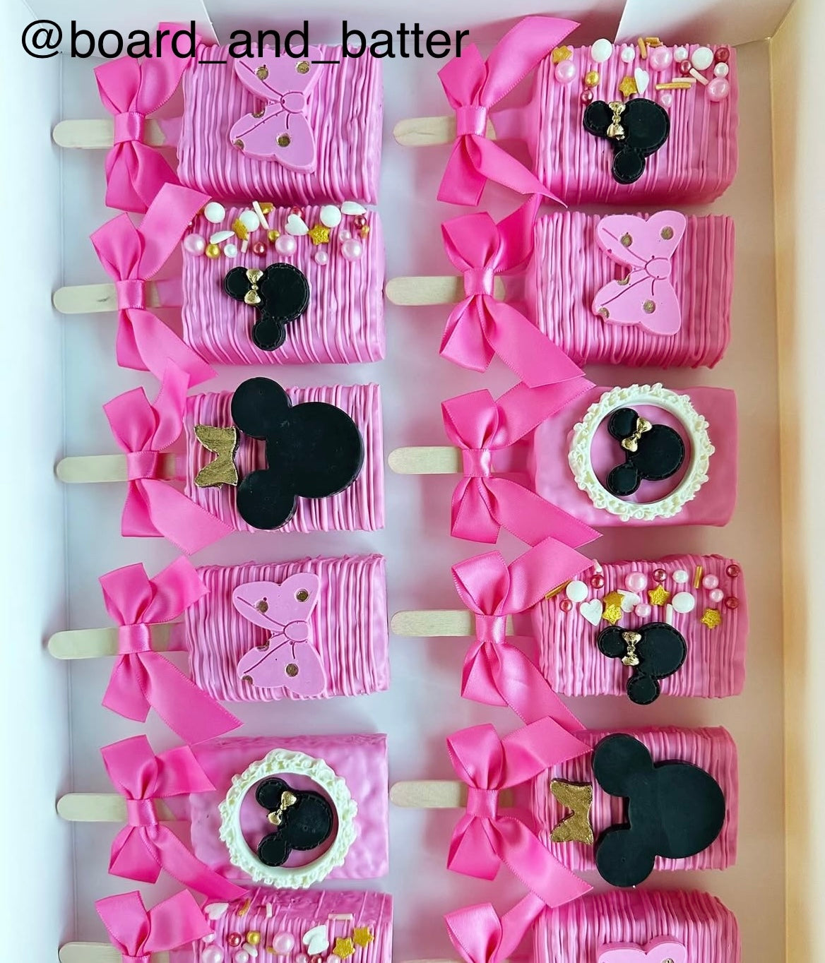 MINNIE POLKA DOT MOLD