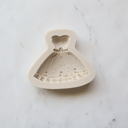 FLORAL DRESS MOLD