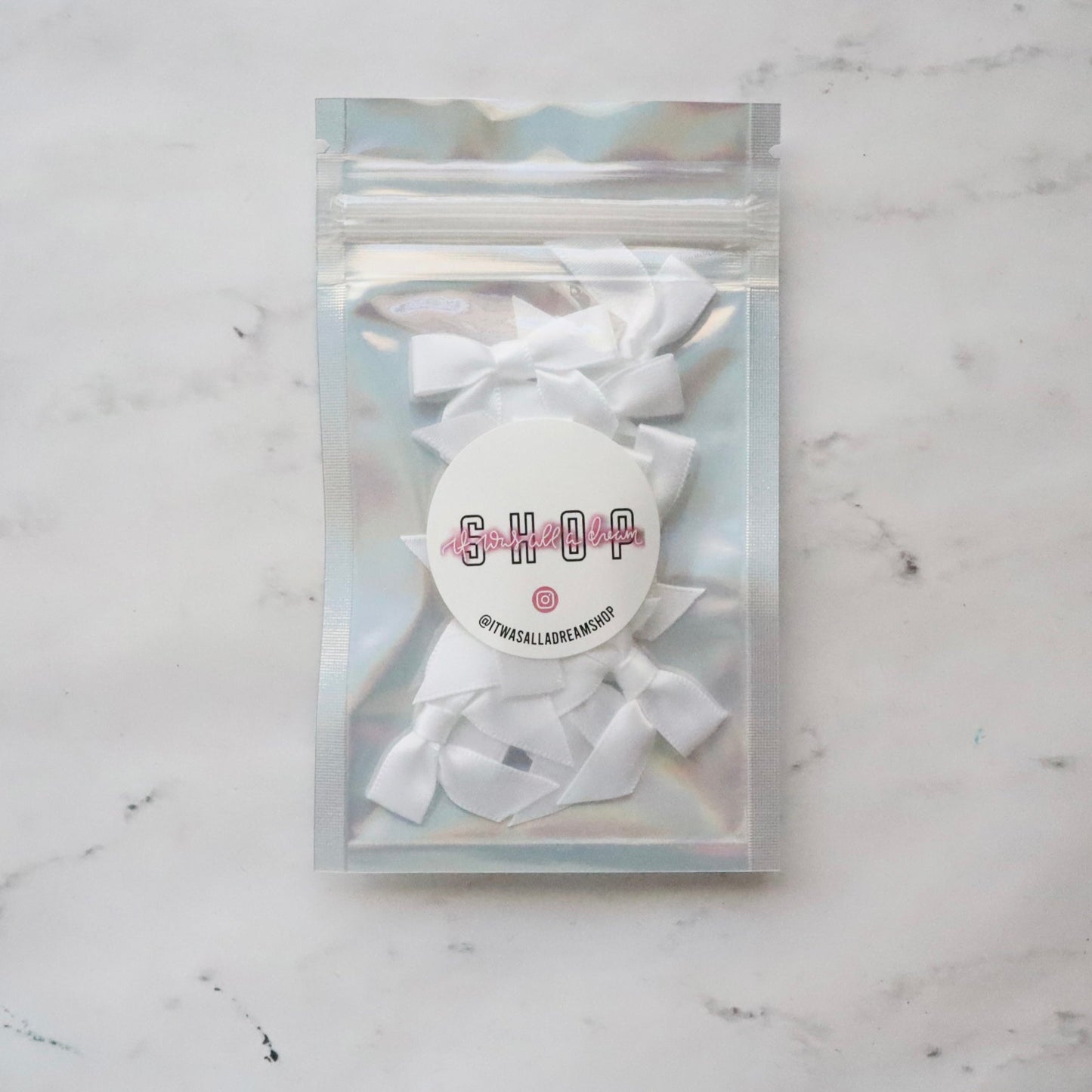 PRE TIED TINY SATIN BOWS (WHITE)