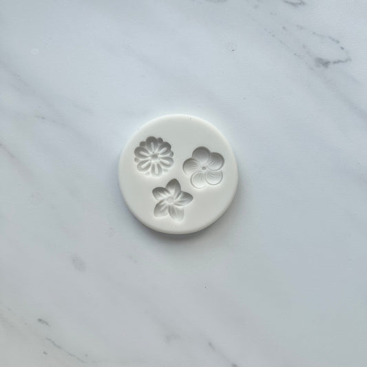 SMALL FLOWER TRIO MOLD