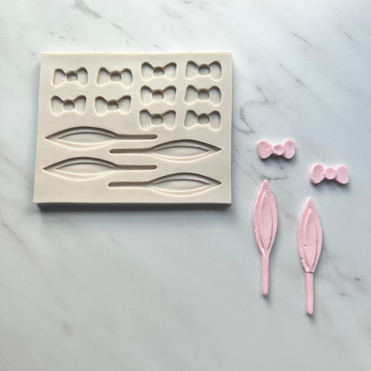 BUNNY EARS AND BOW  MOLD