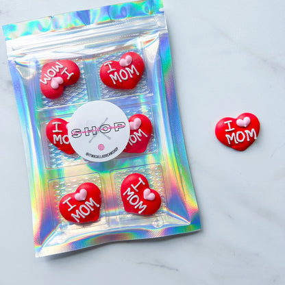 I LOVE MOM (RED) EDIBLE DECORATIONS