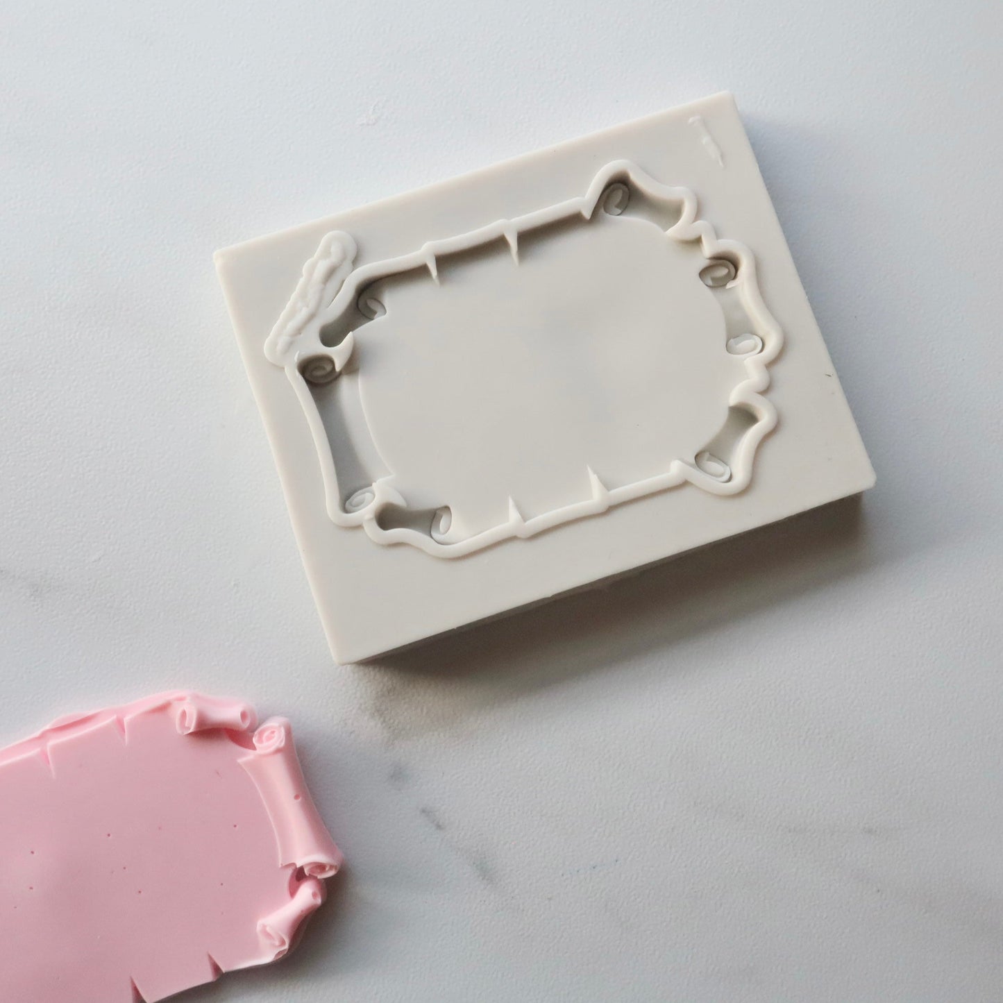 PAPER SCROLL MOLD
