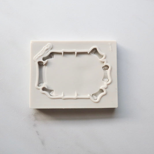 PAPER SCROLL MOLD