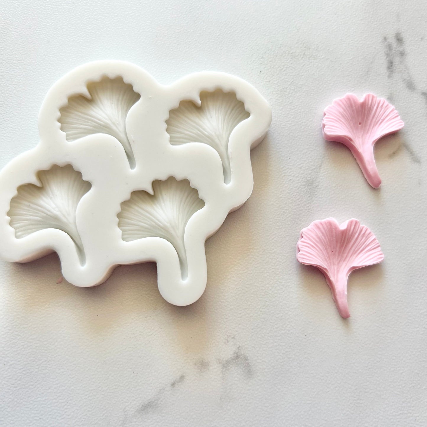 WAVY LEAF QUAD MOLD