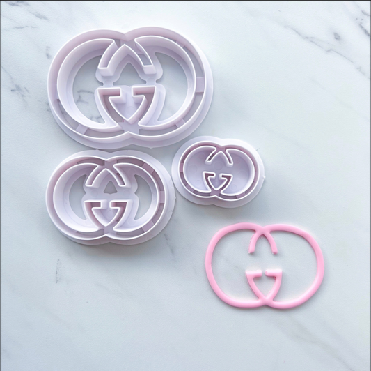 GUCCI CUTTER SET (CAKE SIZE)