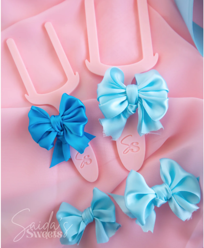 BOW HELPERS (CAKESICLES) BY SAIDAS SWEETS