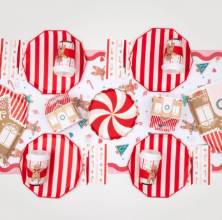 Sweet Gingerbread Hot Cups