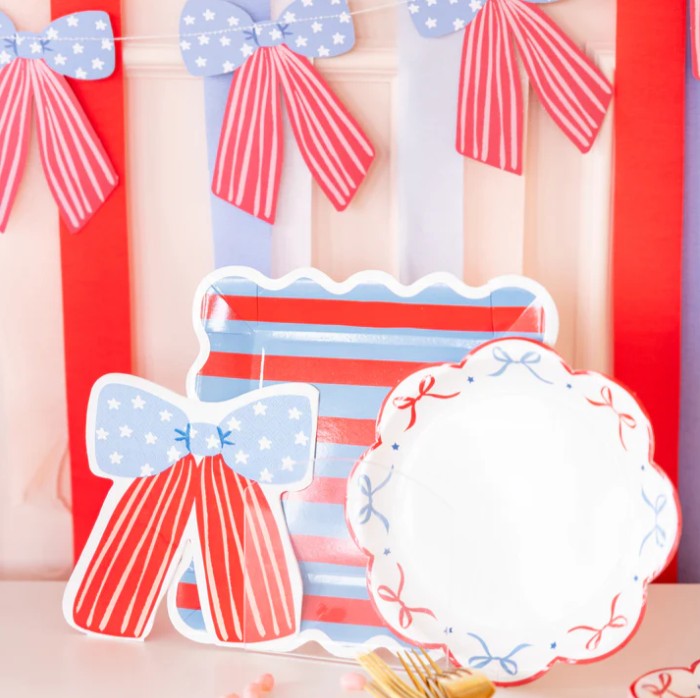 Bow Edge Paper Plate - 8"