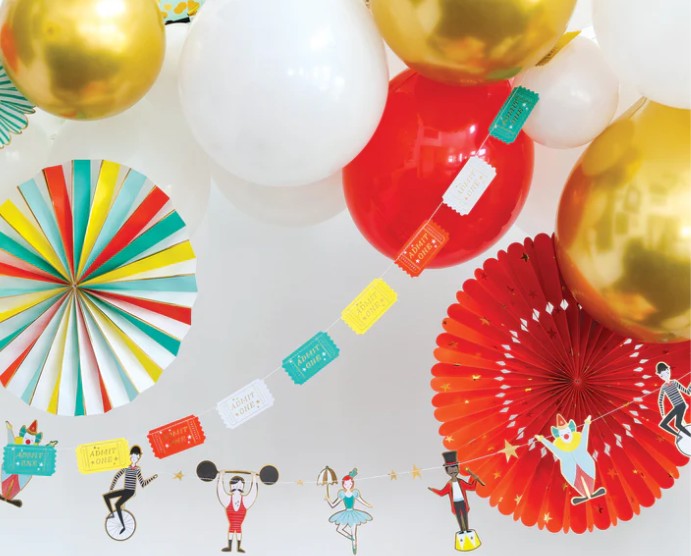 Carnival Friends Banner Set