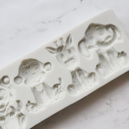 LARGE SAFARI ANIMALS MOLD