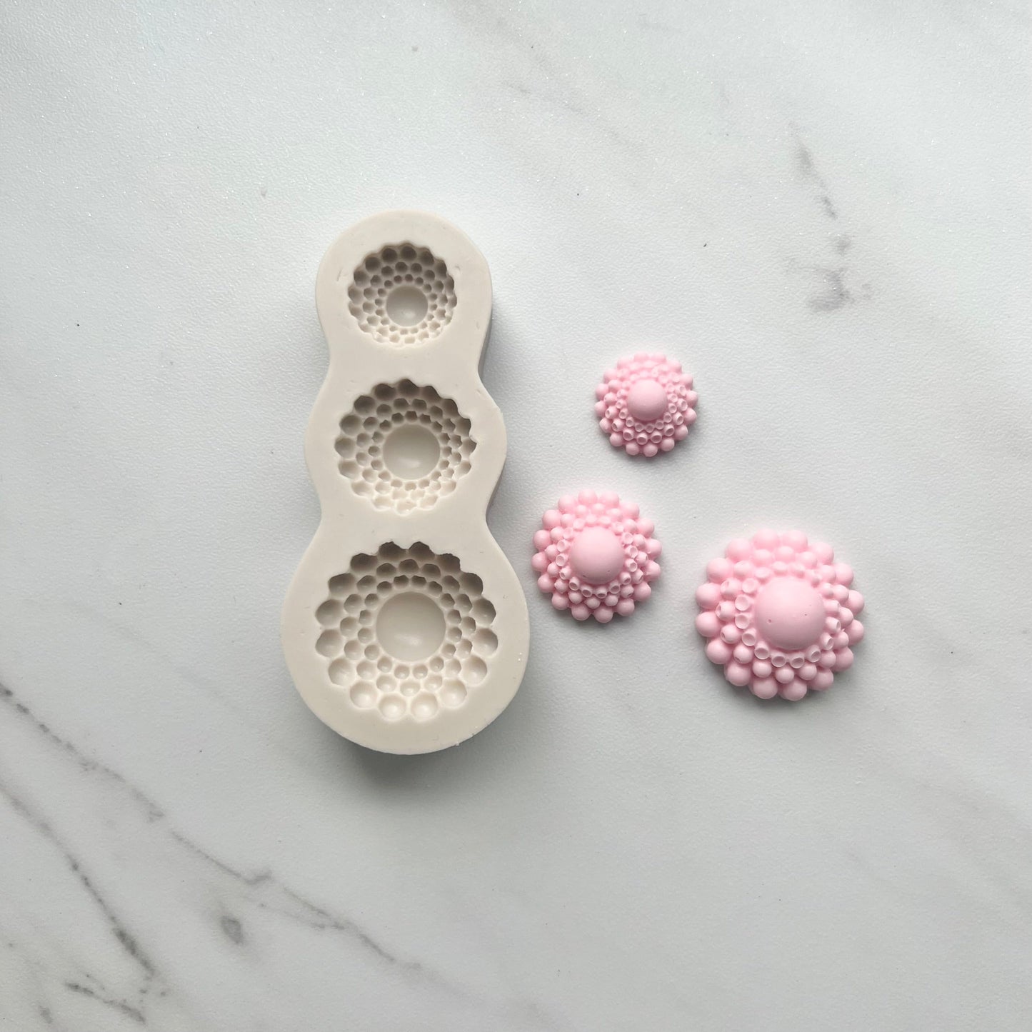 BROACH TRIO MOLD
