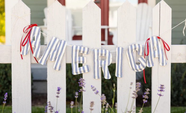 America Ticking Linen Puffy Banner