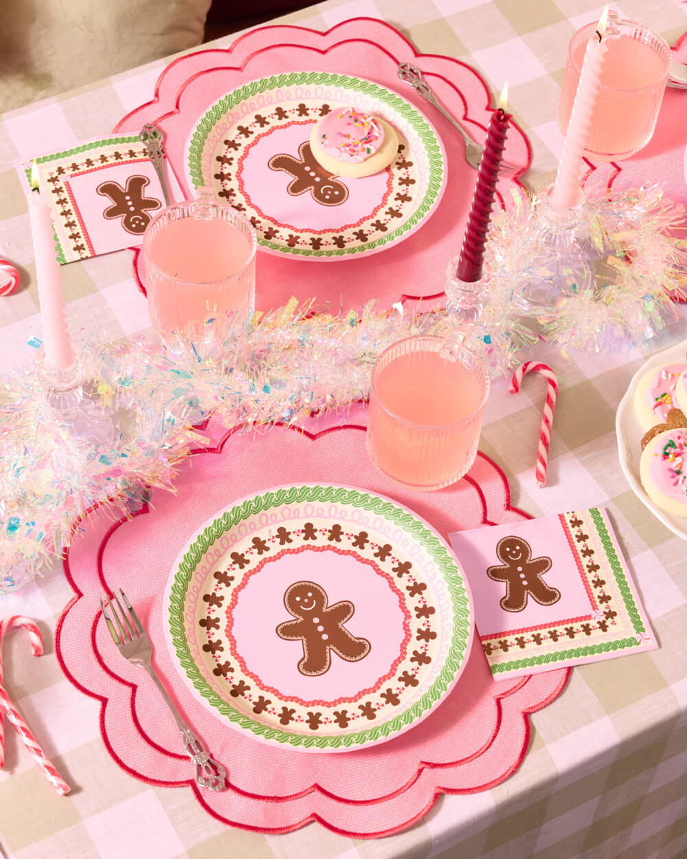 Bake it Merry Plates - 10 or 25 paper plates