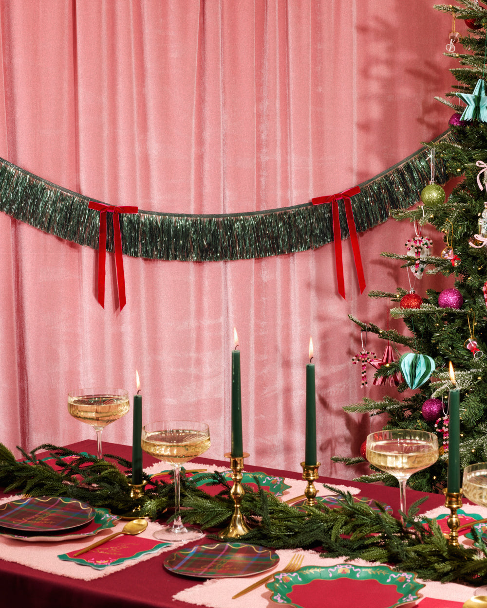 Xmas Bow Banner - fringe + velvet bows